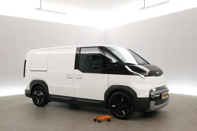 Kia Unknown Model view 6