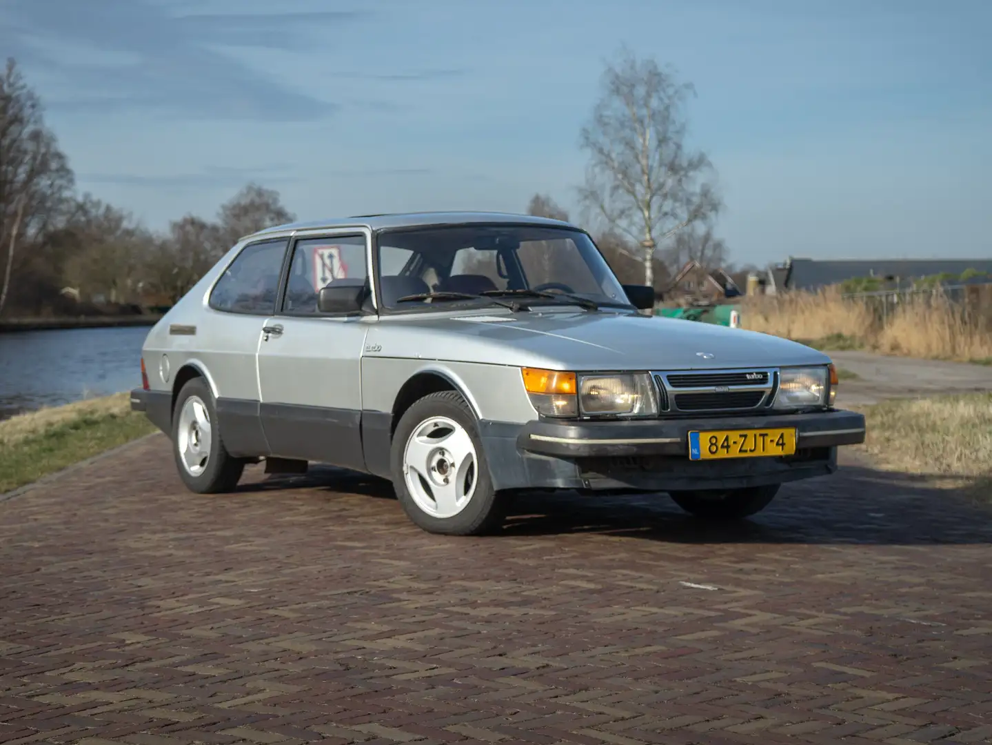 Saab 900 900 Turbo 16S Stříbrná - 1