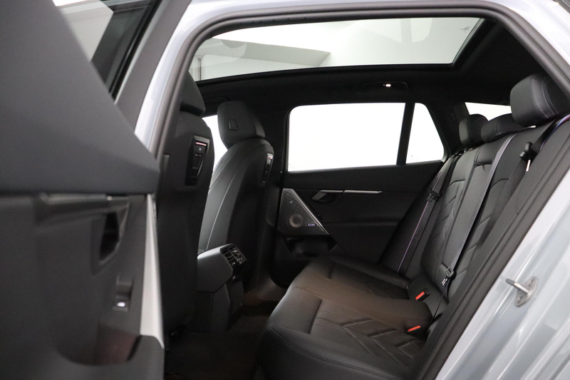 BMW 530 5-serie Touring 530e M sport Pro | Glazen Panorama — photo 14