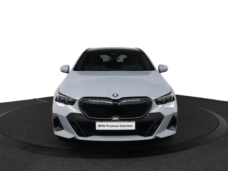 BMW 530 5-serie Touring 530e M sport Pro | Glazen Panorama — photo 2