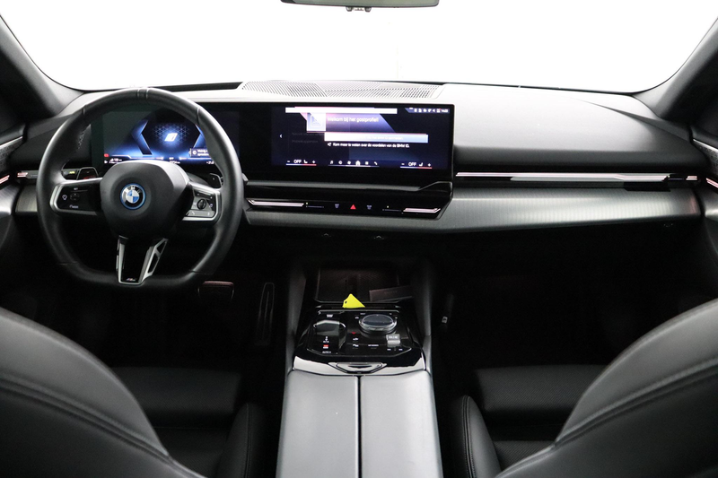 BMW 530 5-serie Touring 530e M sport Pro | Glazen Panorama — photo 8