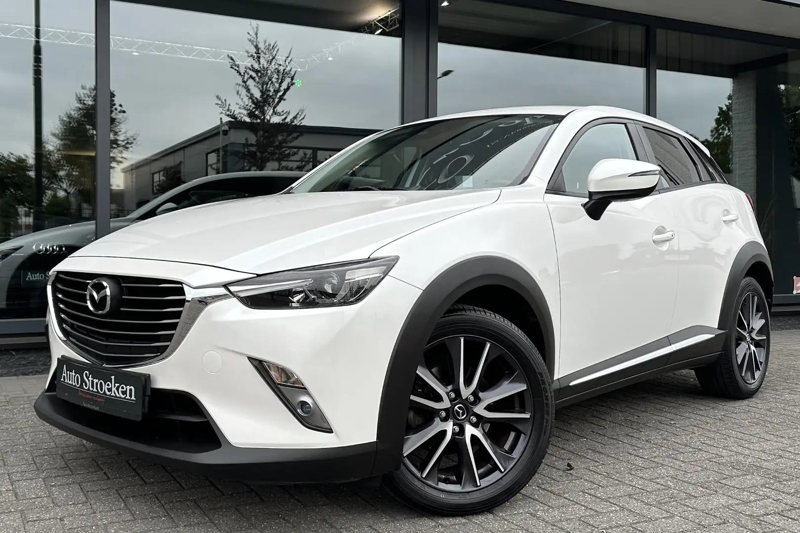 Mazda CX-3 2.0 GT-Luxury Leer Navi Camera Xenon Clima Wit - 1