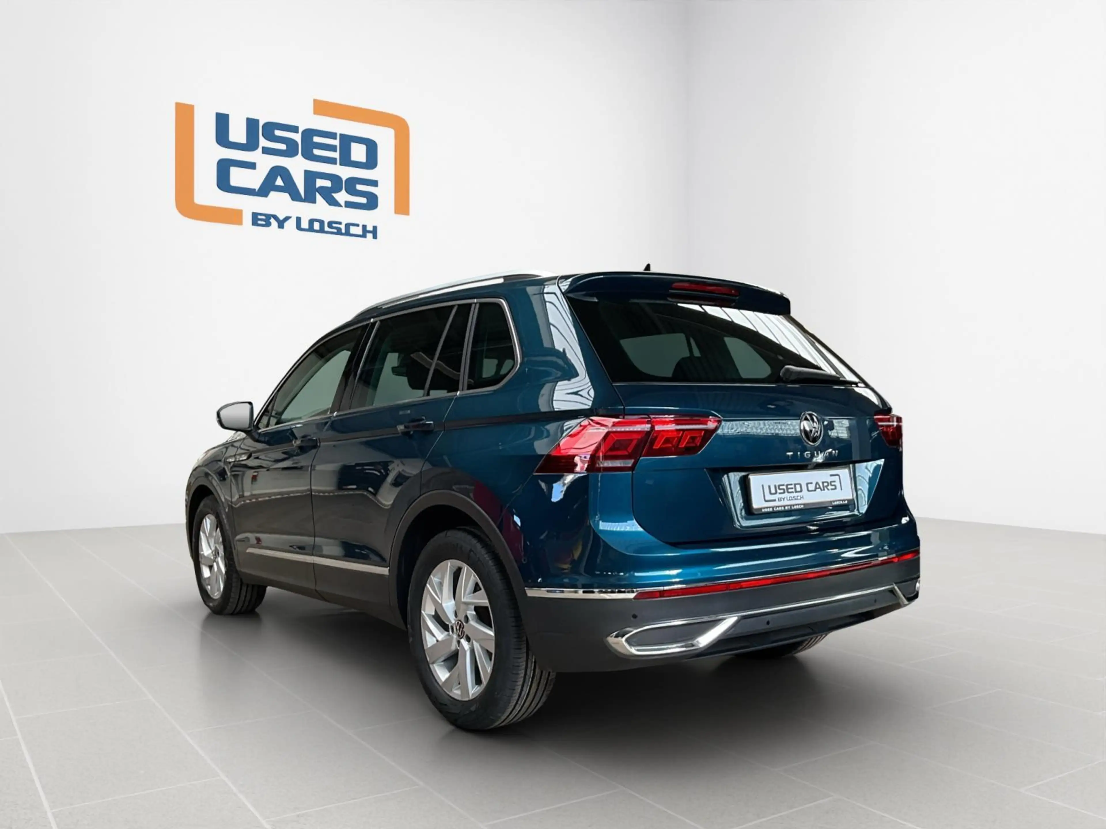 Volkswagen Tiguan Elegance+DSG+P.Aide+Led+Navi — photo 6