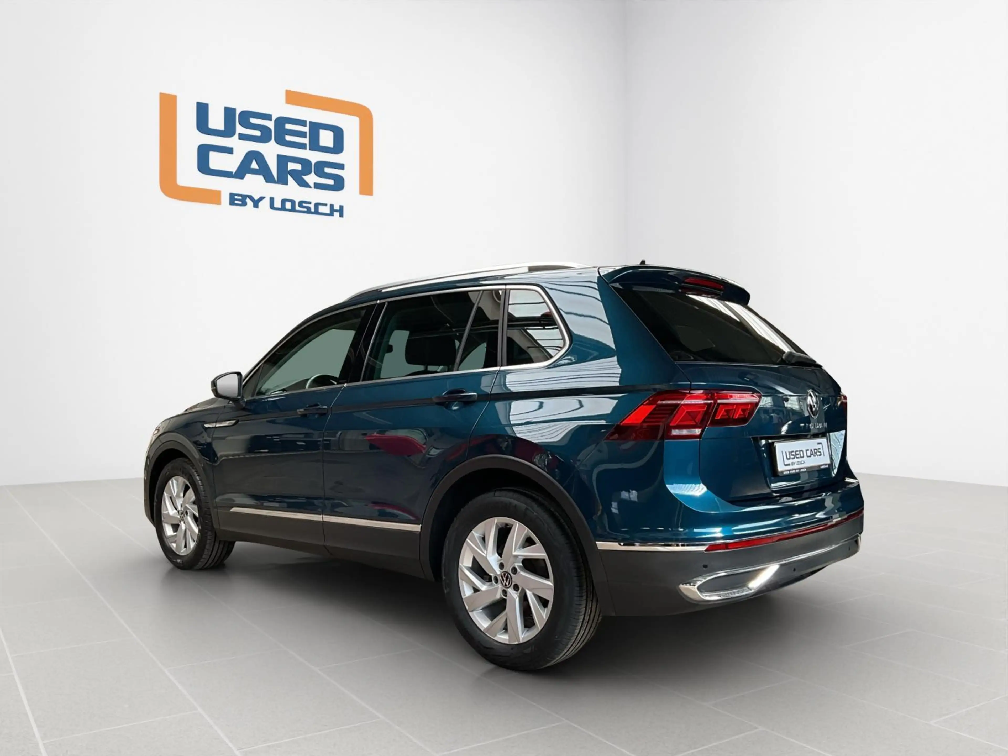 Volkswagen Tiguan Elegance+DSG+P.Aide+Led+Navi — photo 5