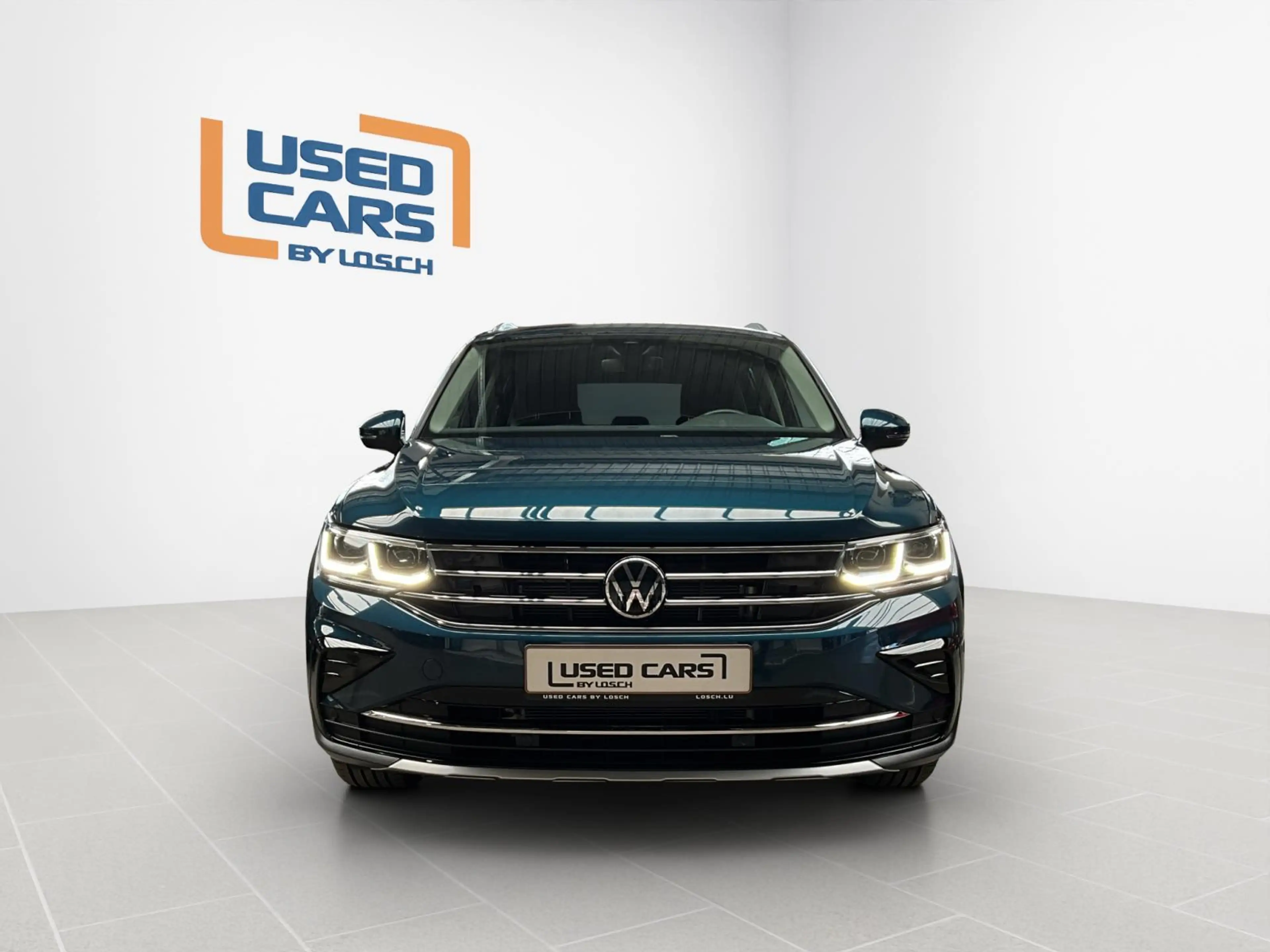 Volkswagen Tiguan Elegance+DSG+P.Aide+Led+Navi — photo 3