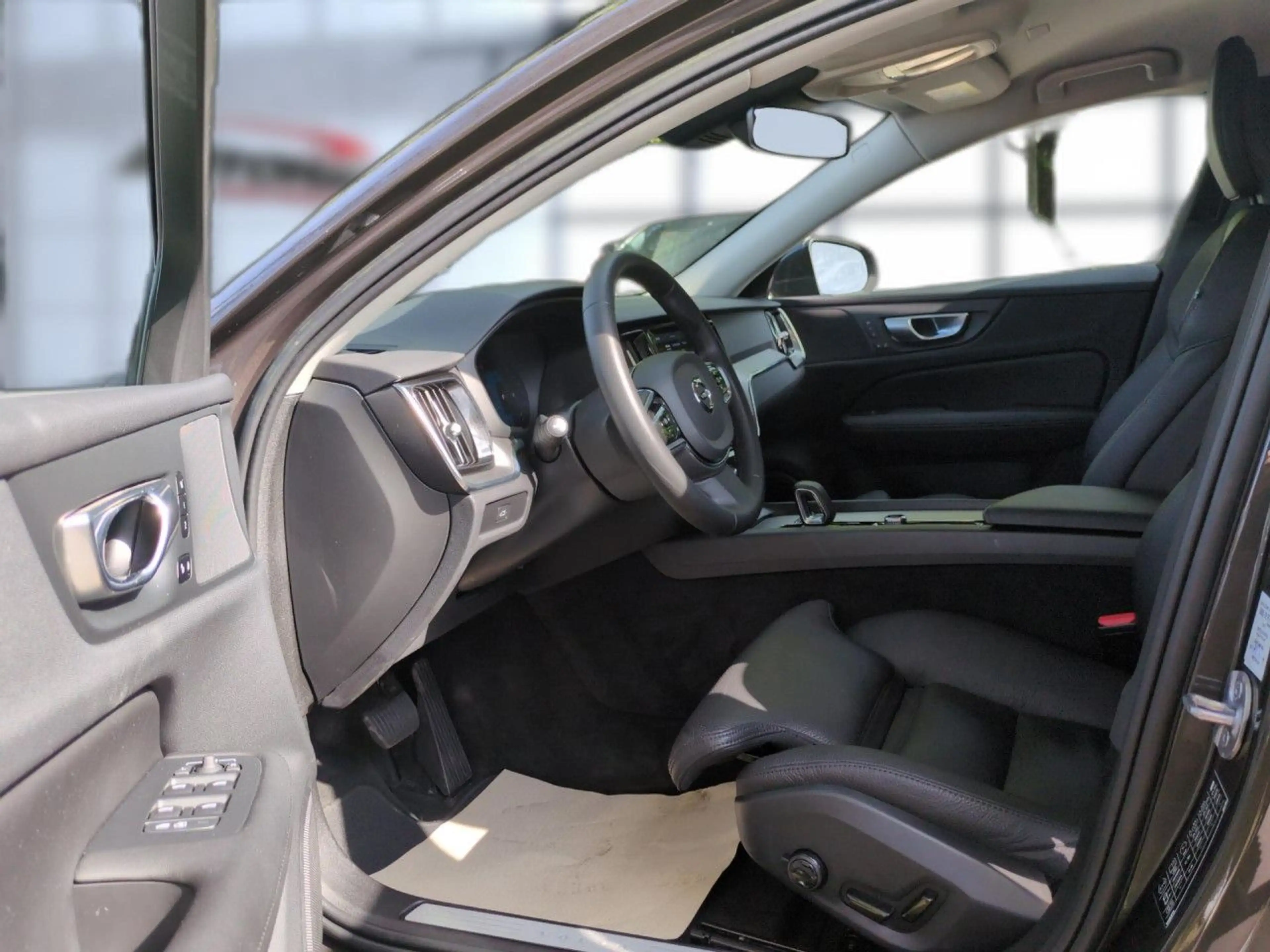 Volvo V60 Cross Country B4 (Diesel) Plus AWD Automatik — photo 9