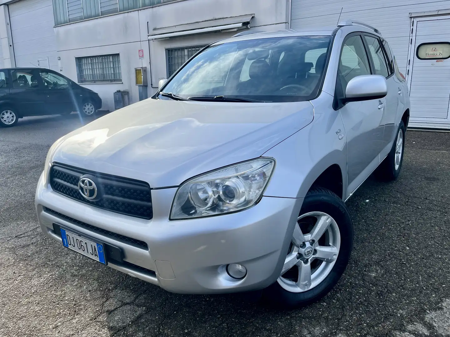 Toyota RAV 4 RAV4 2.2 d-4d Luxury 136cv 4x4 Perfetta - 1
