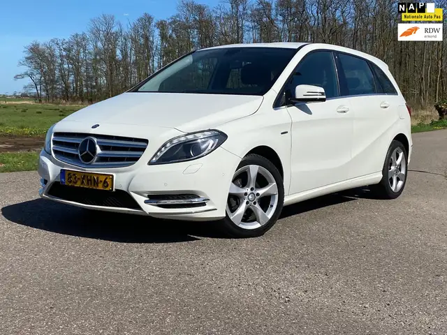 Mercedes-Benz B 180 Ambition MPV NAVI PDC NAP AIRCO GOED ONDERHOUDEN