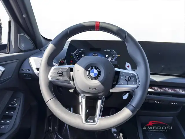 BMW 1 Series view 14