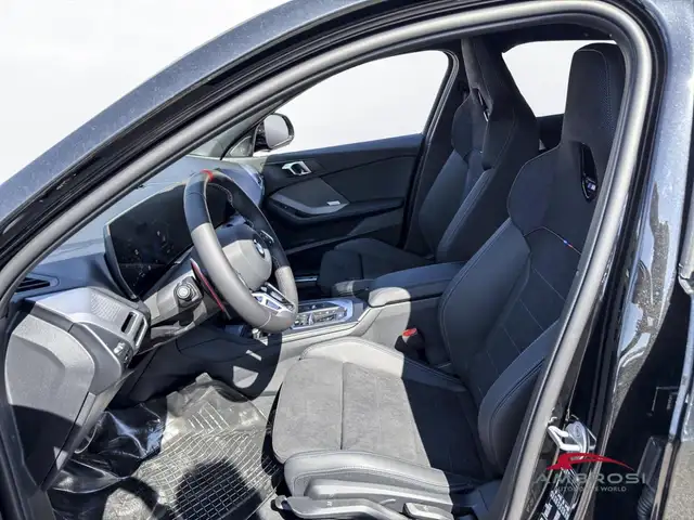 BMW 1 Series view 10
