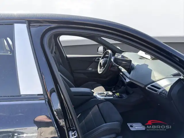 BMW 1 Series view 12