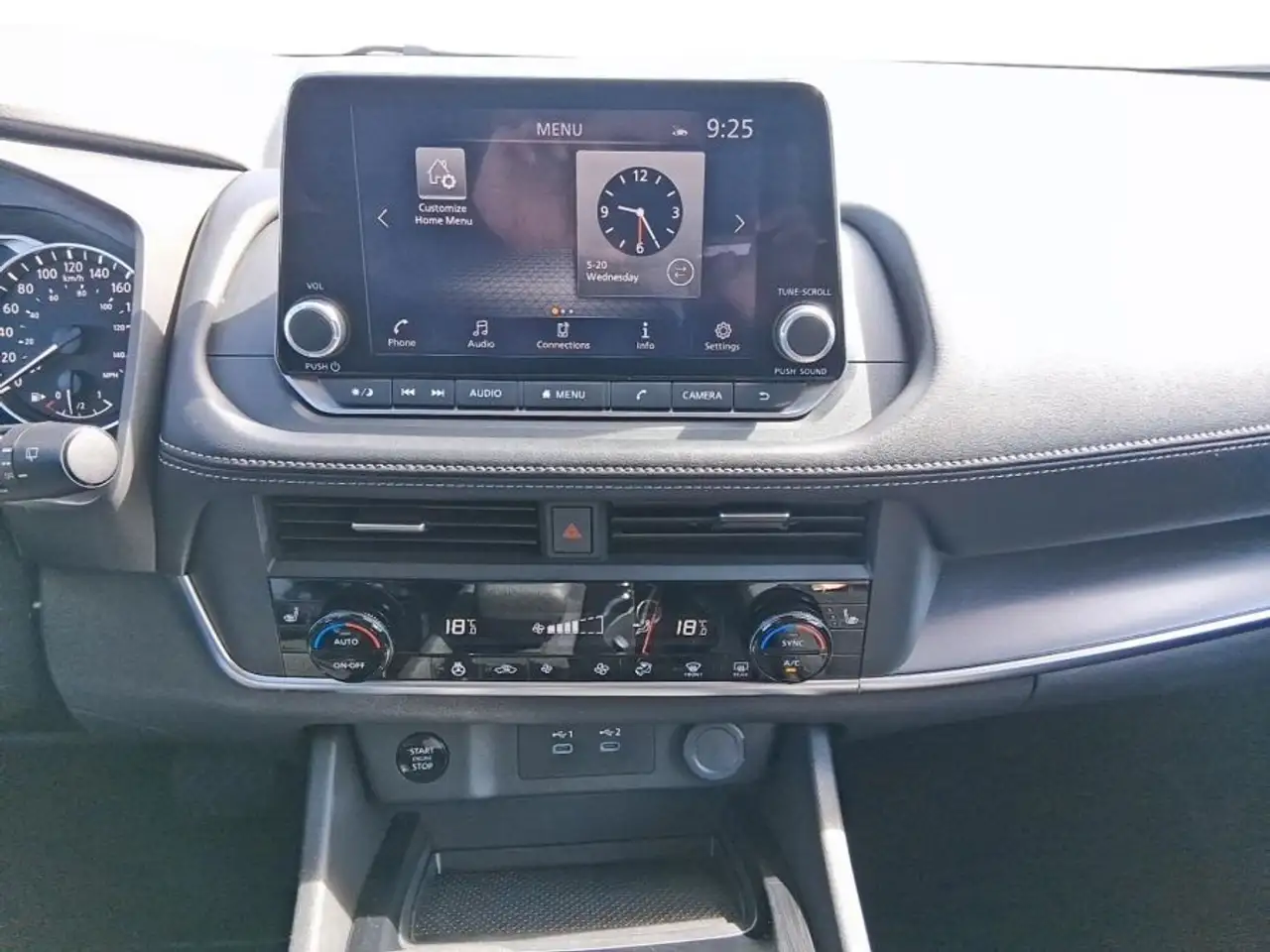 Nissan Rogue снимка Nissan Rogue