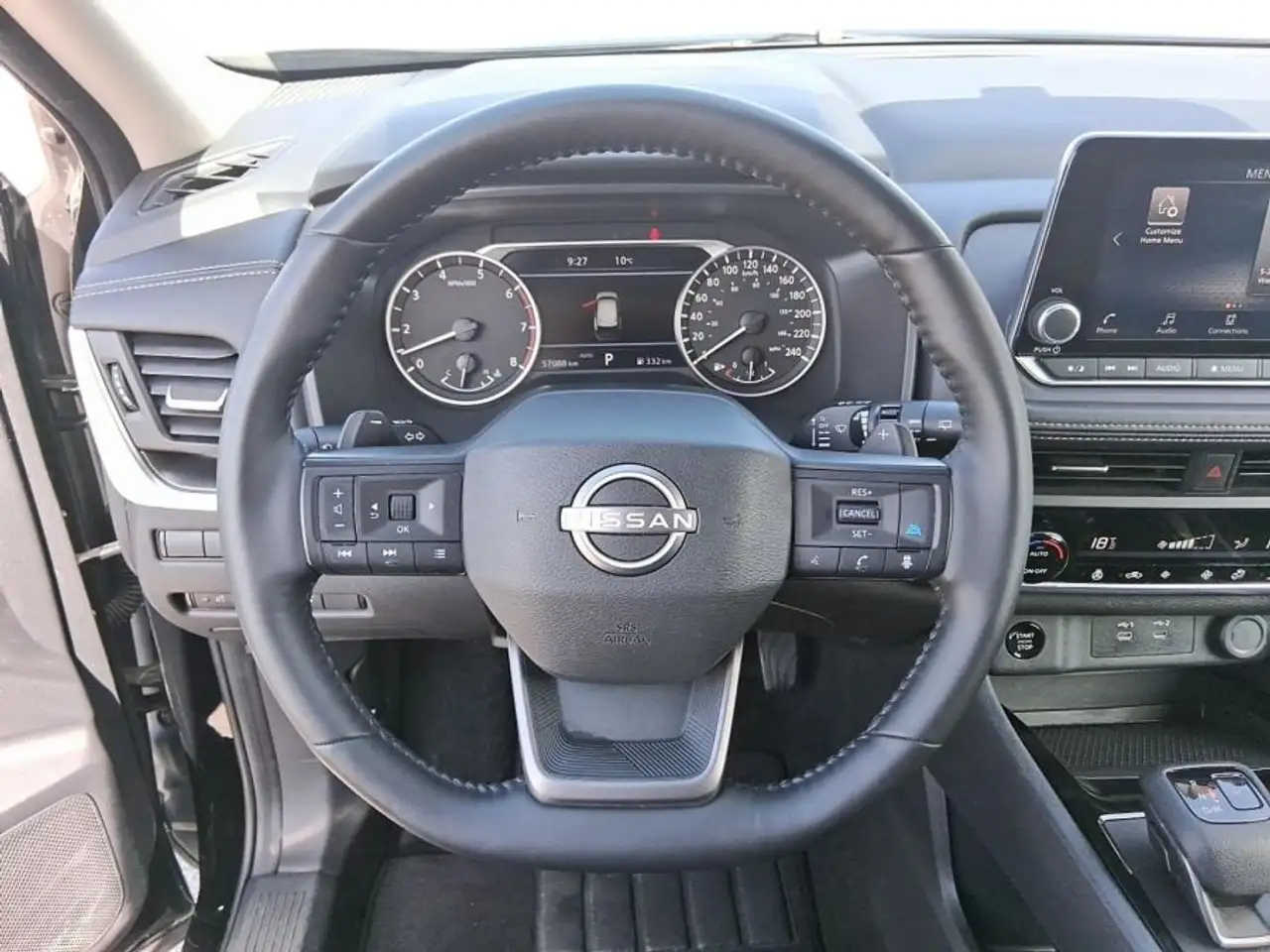Nissan Rogue снимка Nissan Rogue