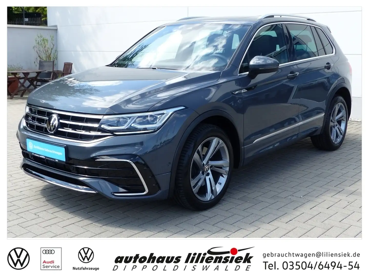 Volkswagen Tiguan 2.0 TDI 4Motion DSG R-Line *AHK*LED*PDC* Grau - 1
