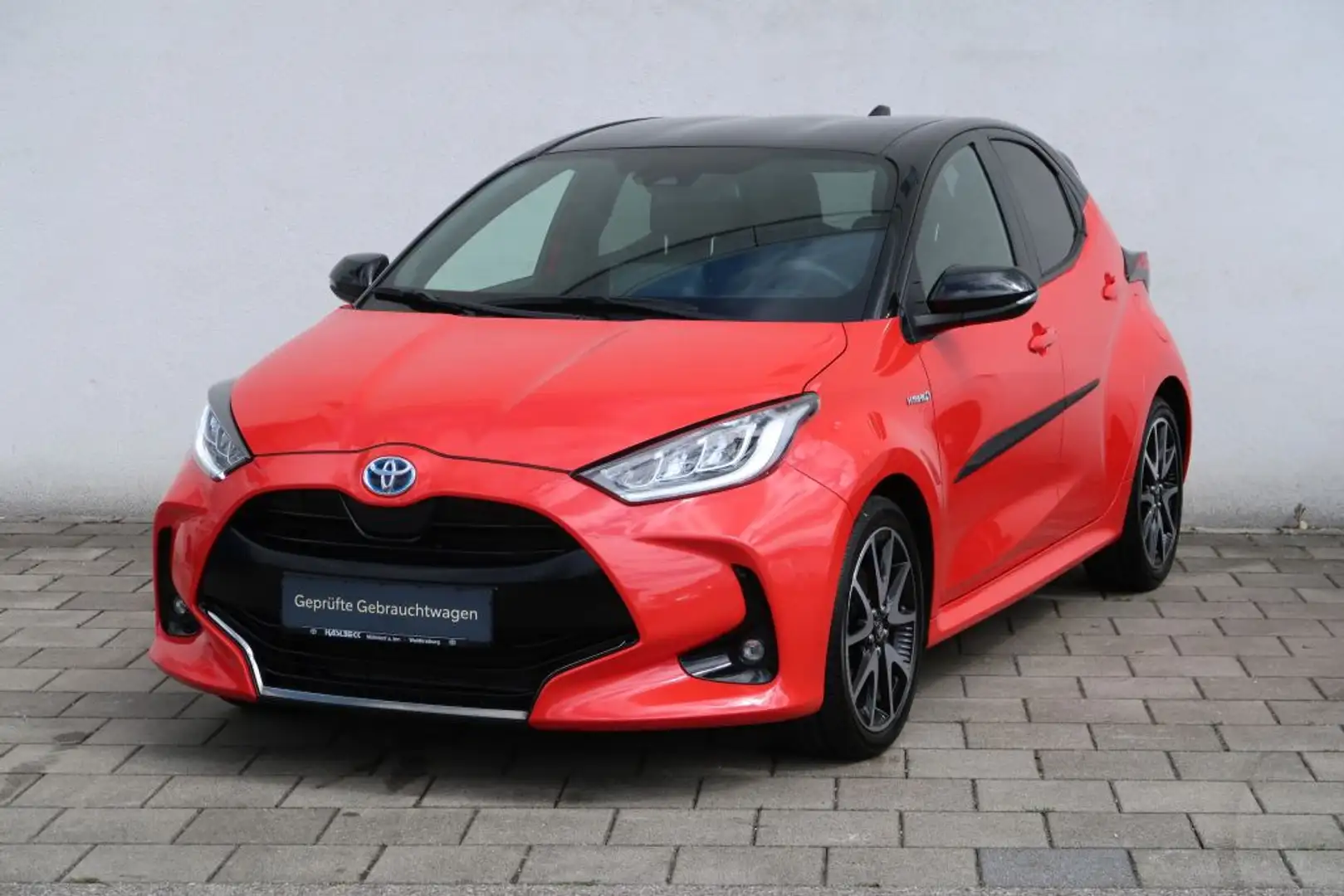 Toyota Yaris Hybrid 1.5 VVT-i Premiere Edition Rot - 2