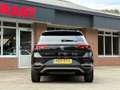 Volkswagen T-Roc Sport 1.5 TSI 150 pk - AUTOMAAT - LED - Adap. crui Zwart - thumbnail 4