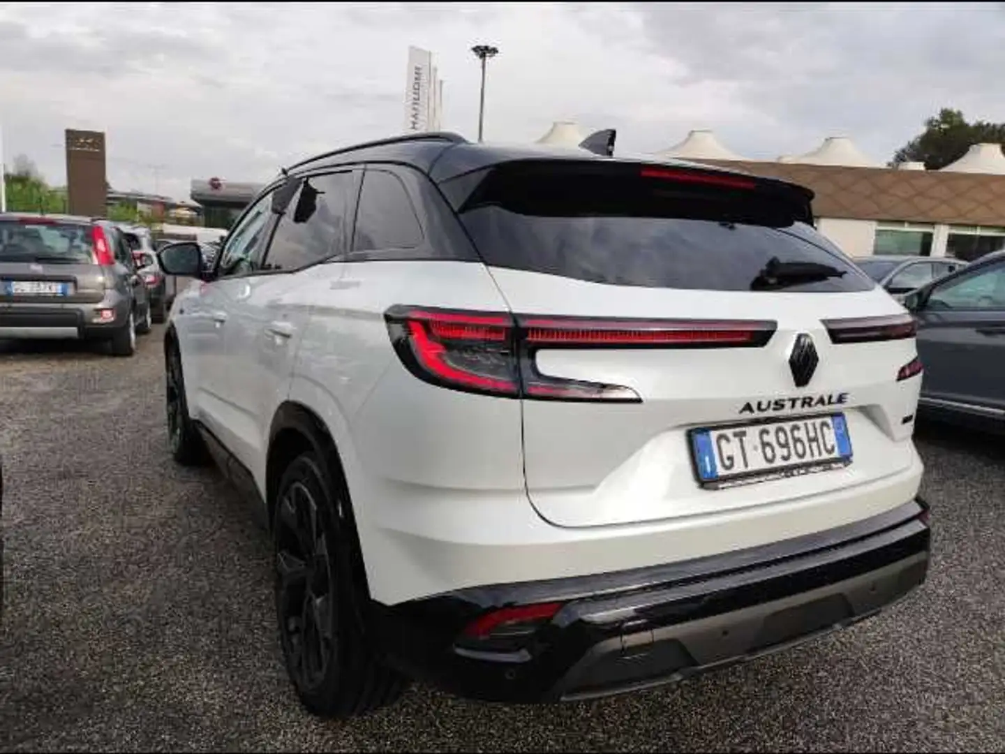 Renault Austral NUOVO iconic esprit Alpine MY23 E-Tech full h Bianco - 2