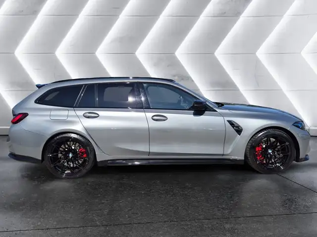 BMW M3 view 5