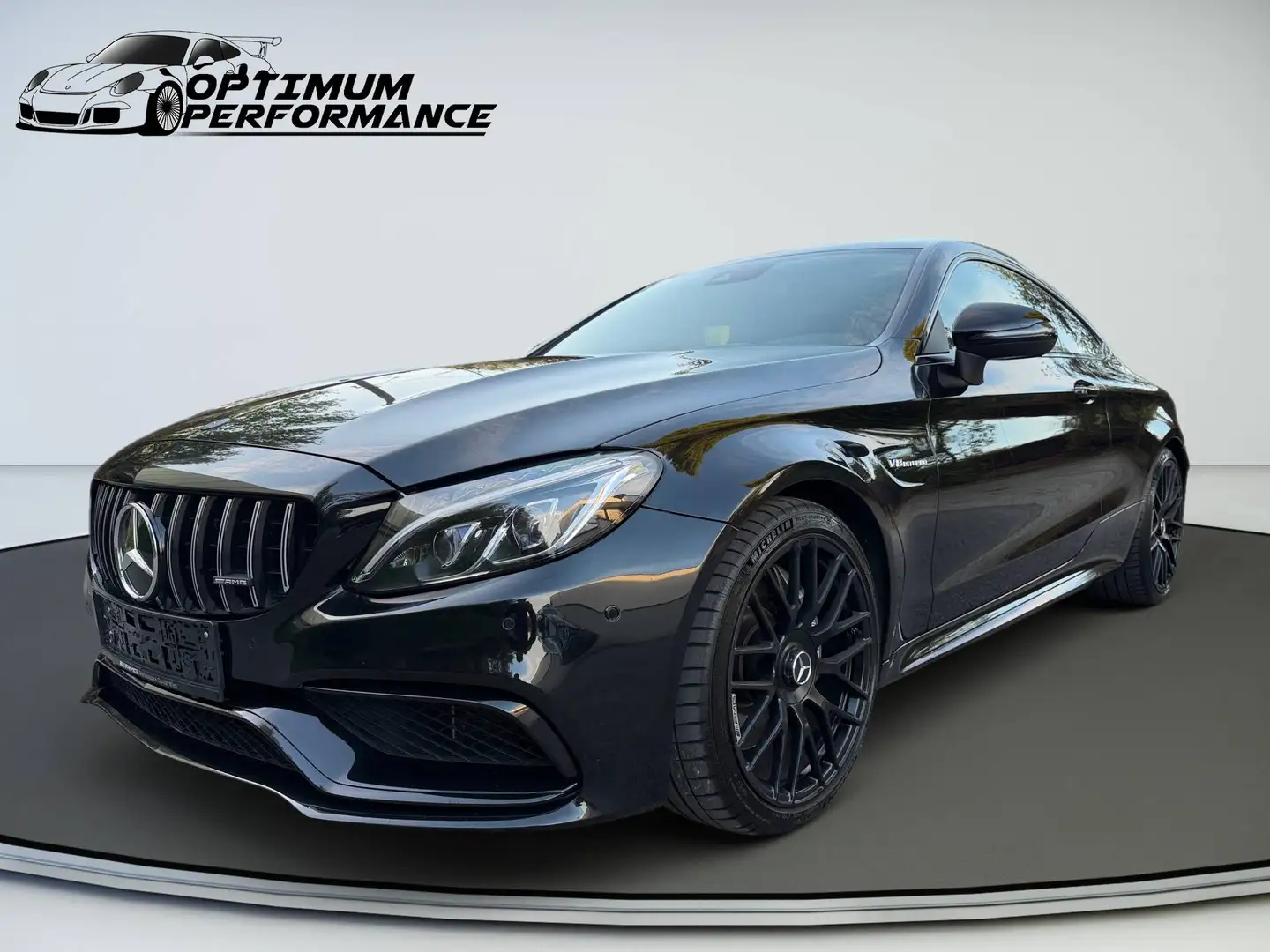 Mercedes-Benz C 63 AMG C 63 AMG Schwarz - 1