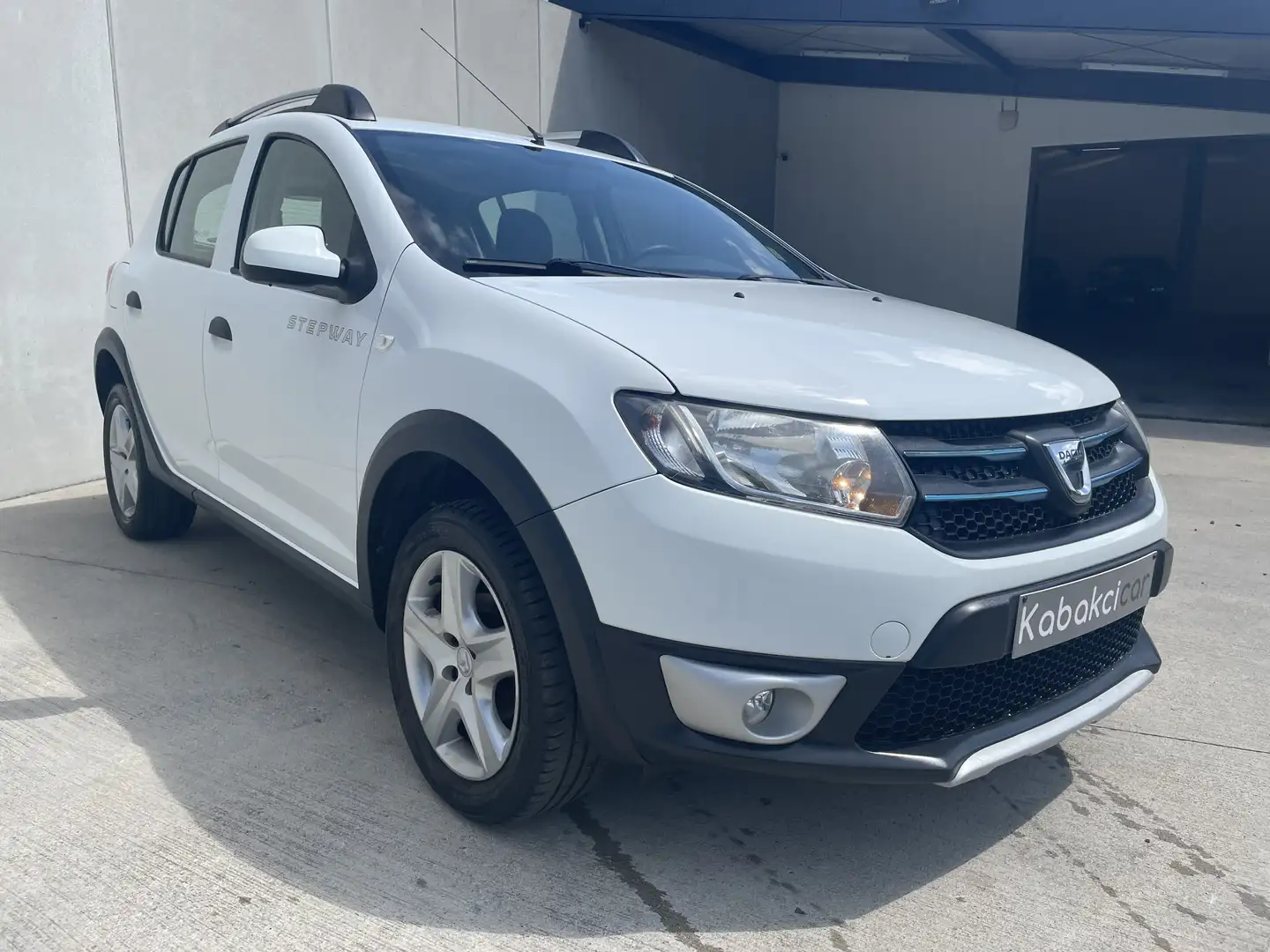 Dacia Sandero Stepway TCE 90/RADAR ARR/CLIM/GPS/CRUISE Blanc - 1