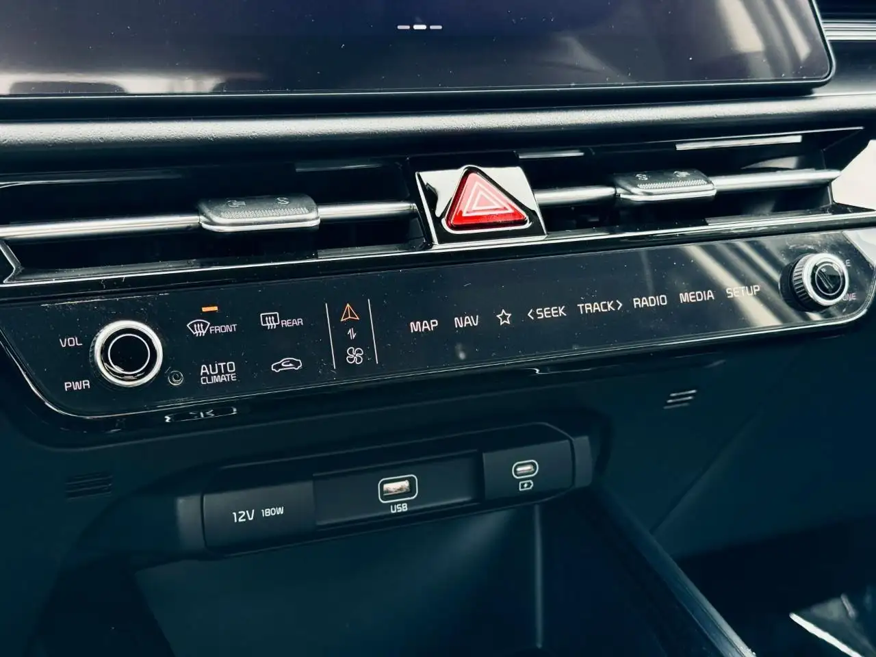 Kia Niro снимка Kia Niro