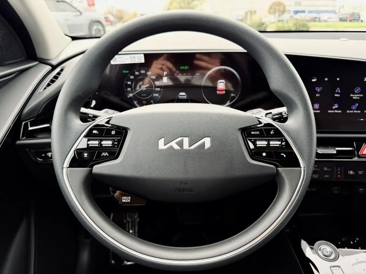 Kia Niro снимка Kia Niro