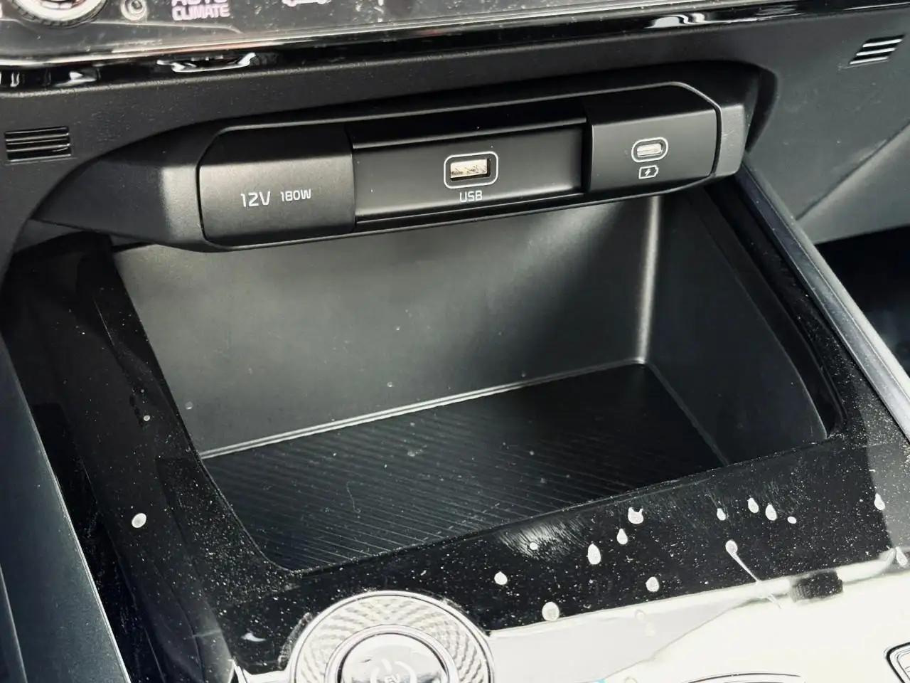 Kia Niro снимка Kia Niro