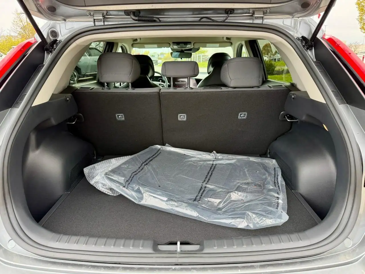Kia Niro снимка Kia Niro