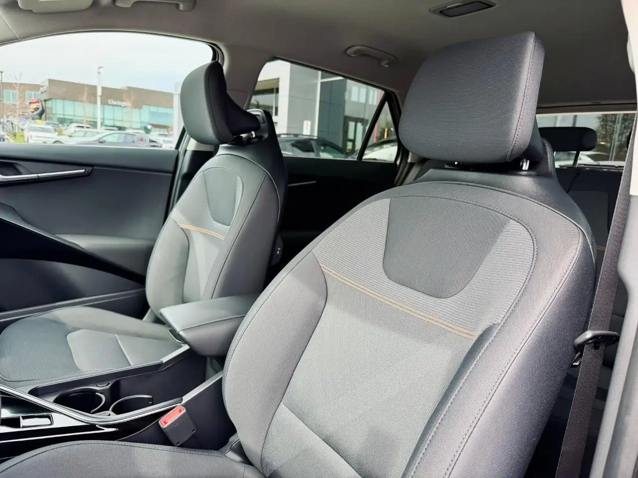 Kia Niro снимка Kia Niro
