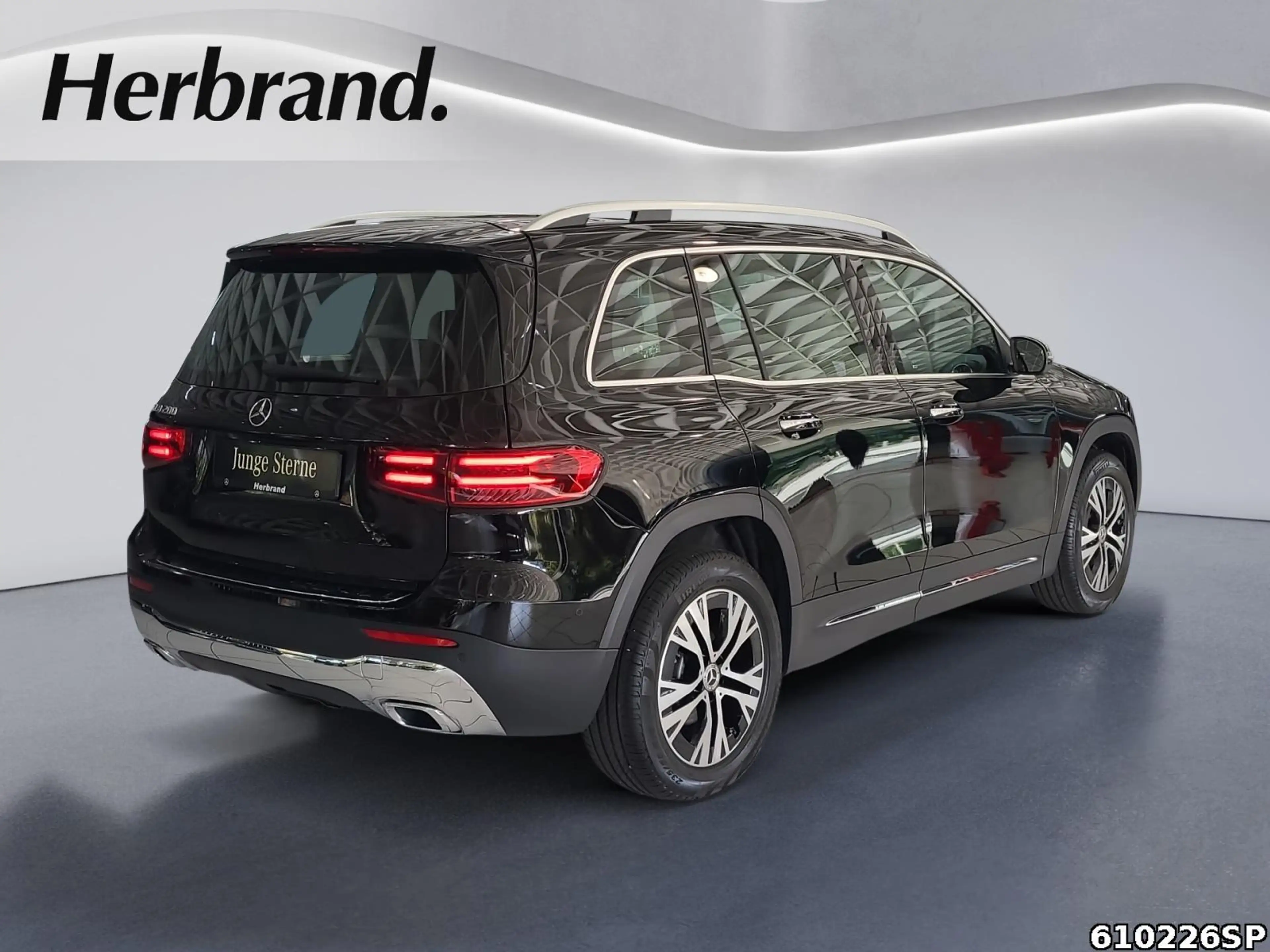 Mercedes-Benz GLB 200 Progressive AHK Distronic Kamera Keyless — photo 3