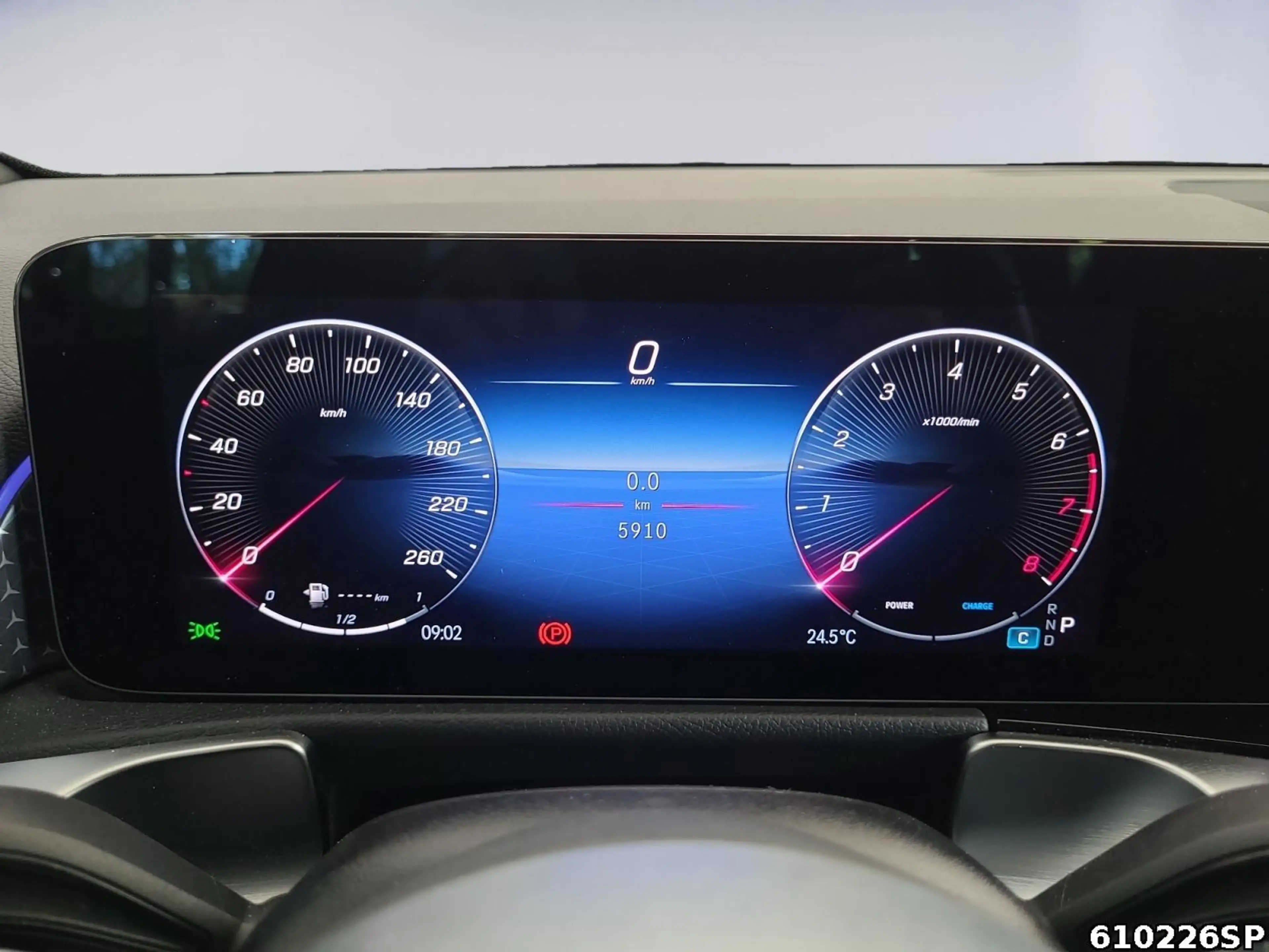 Mercedes-Benz GLB 200 Progressive AHK Distronic Kamera Keyless — photo 10