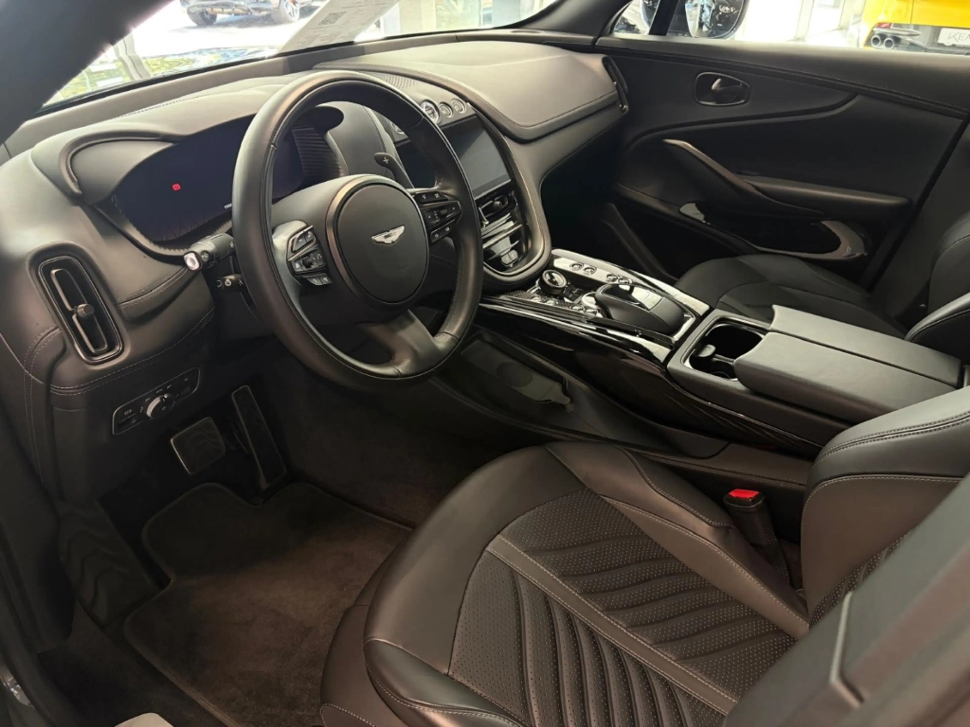 Aston Martin DBX 707 China Grey / Onyx Black — photo 19