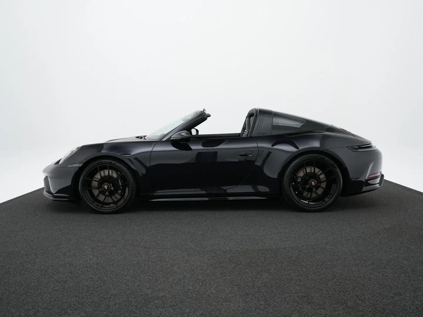 Porsche 992 Targa 4 GTS Noir - 2