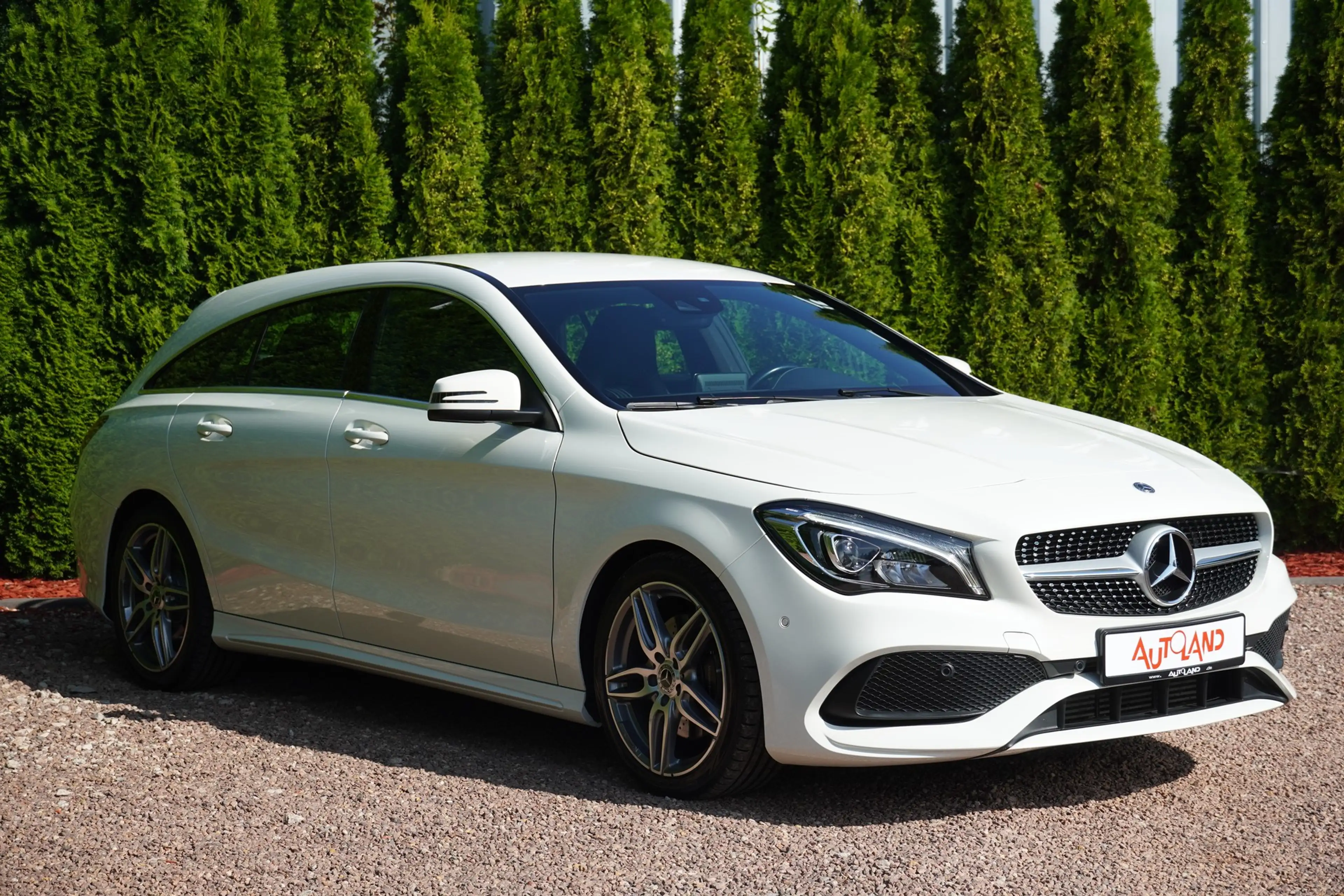 Mercedes-Benz CLA 220 4Matic AMG Line LED AHK Tempomat Navi — photo 4