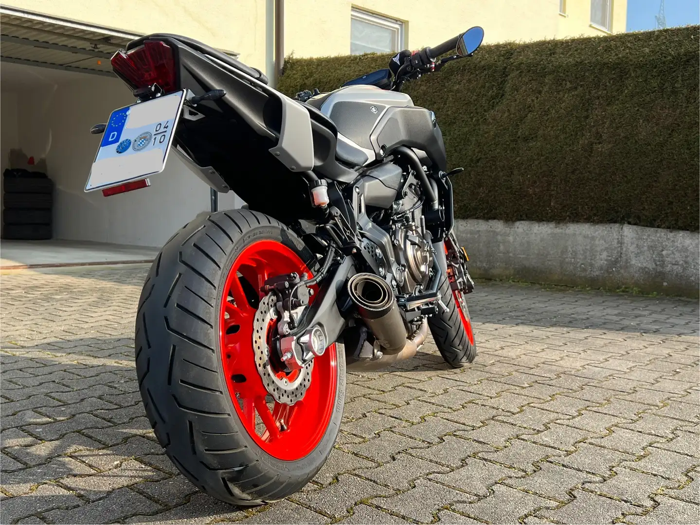 Yamaha MT-07 1. Hand - mit viel Zubehör Grau - 2