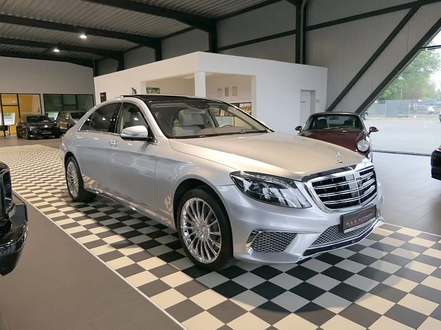 Mercedes-Benz S 65 AMG Lang DRIVERS*NACHTSICHT*360°*3xTV* Gümüş rengi - 2