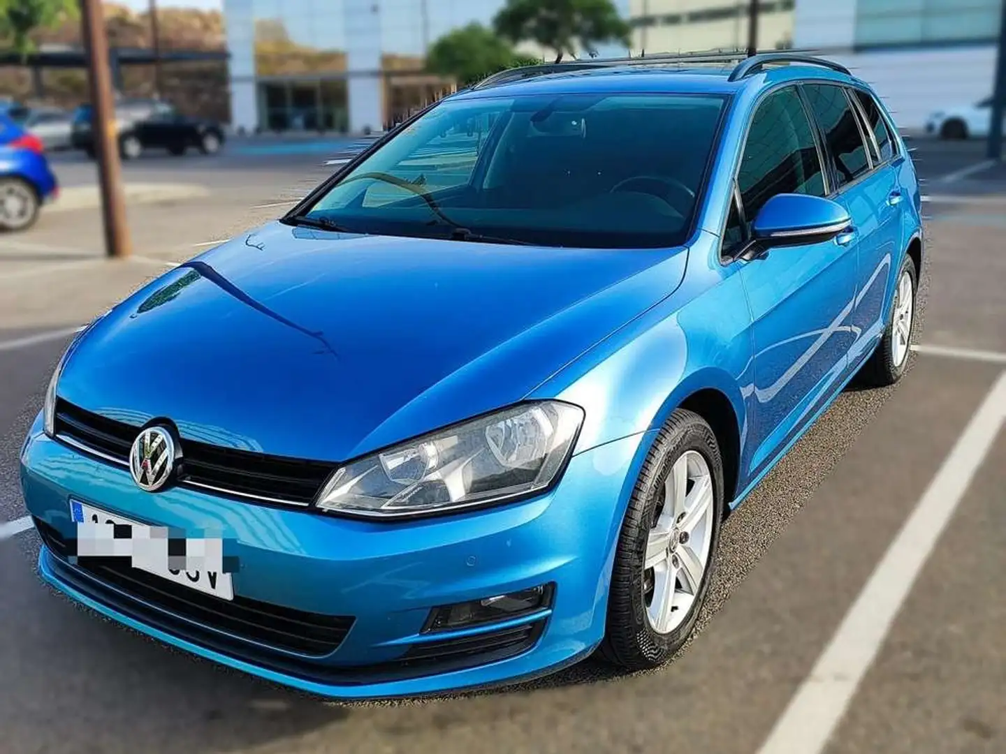 Volkswagen Golf Variant 1.6TDI CR BMT Business&Navi 110 Azul - 1