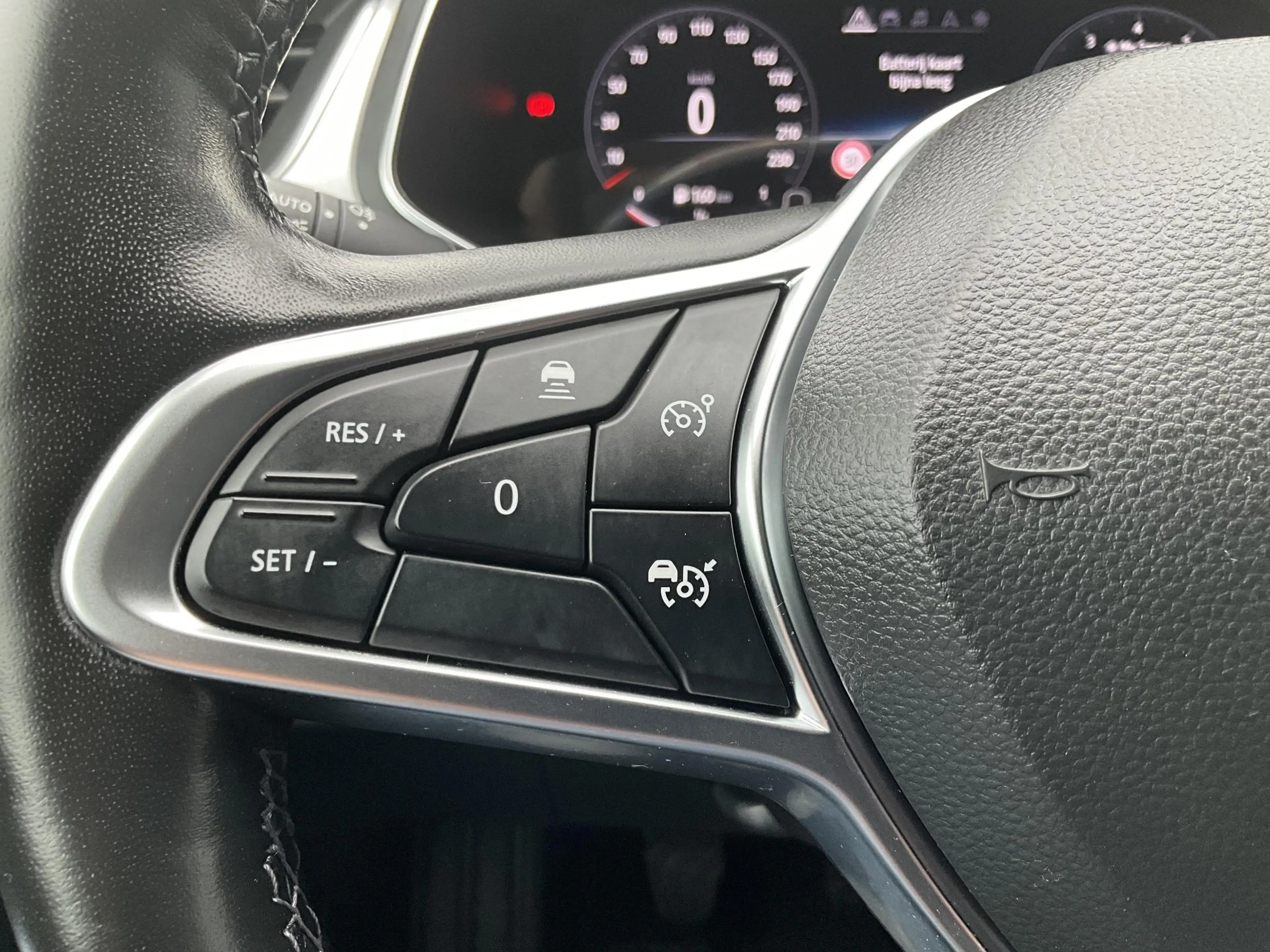 Renault Captur 1.0 TCe 90 techno — photo 12