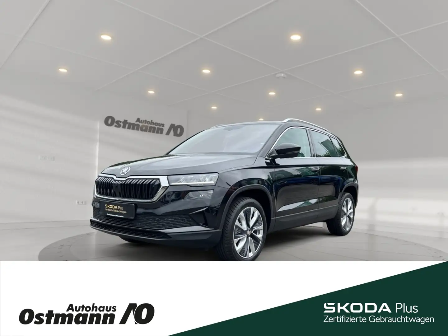 Skoda Karoq Style 85kw TDI DSG *LED*RFK*SHZ*LED*KESSY* Zwart - 1