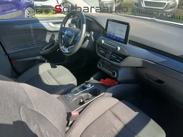 Ford Focus view 11