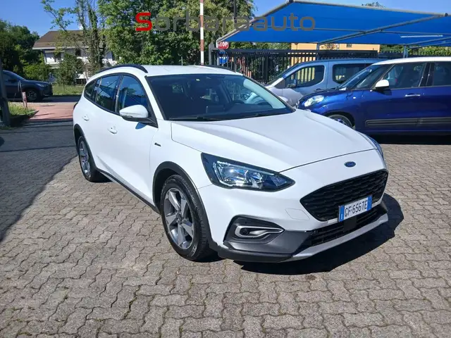 Ford Focus view 8
