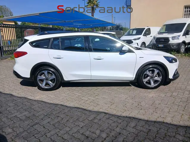 Ford Focus view 7