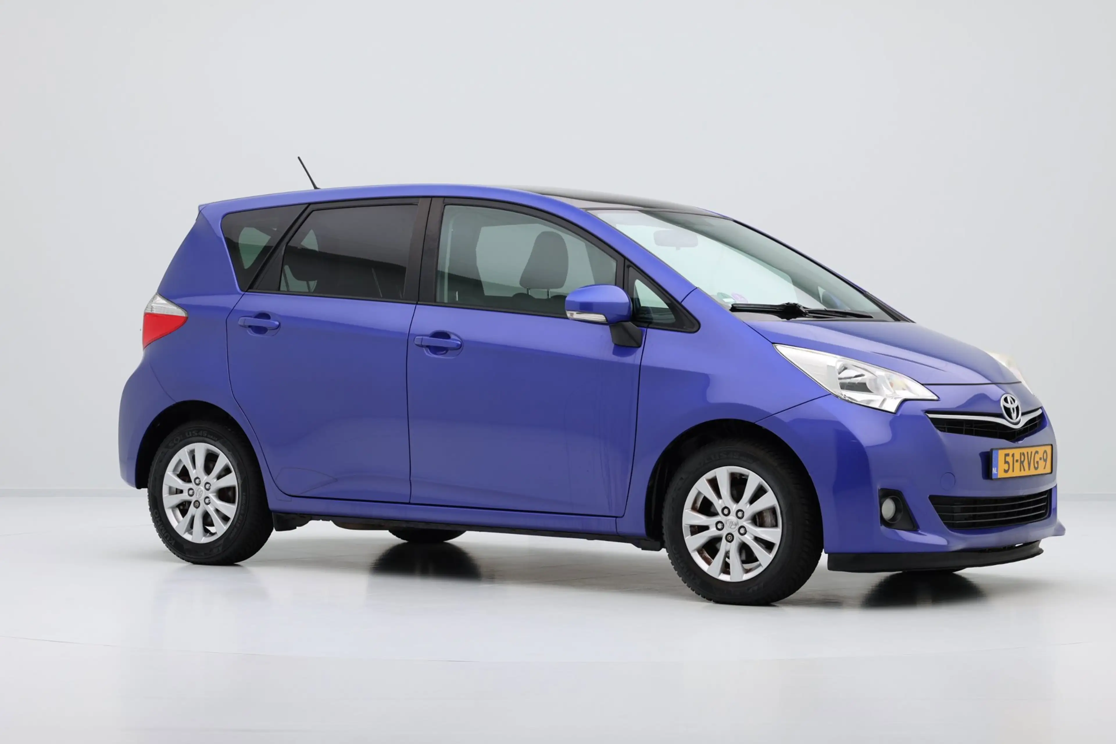Toyota Verso-S 1.3 VVT-i Aspiration Pano|Navi|Clima|Cam|LMV — photo 4