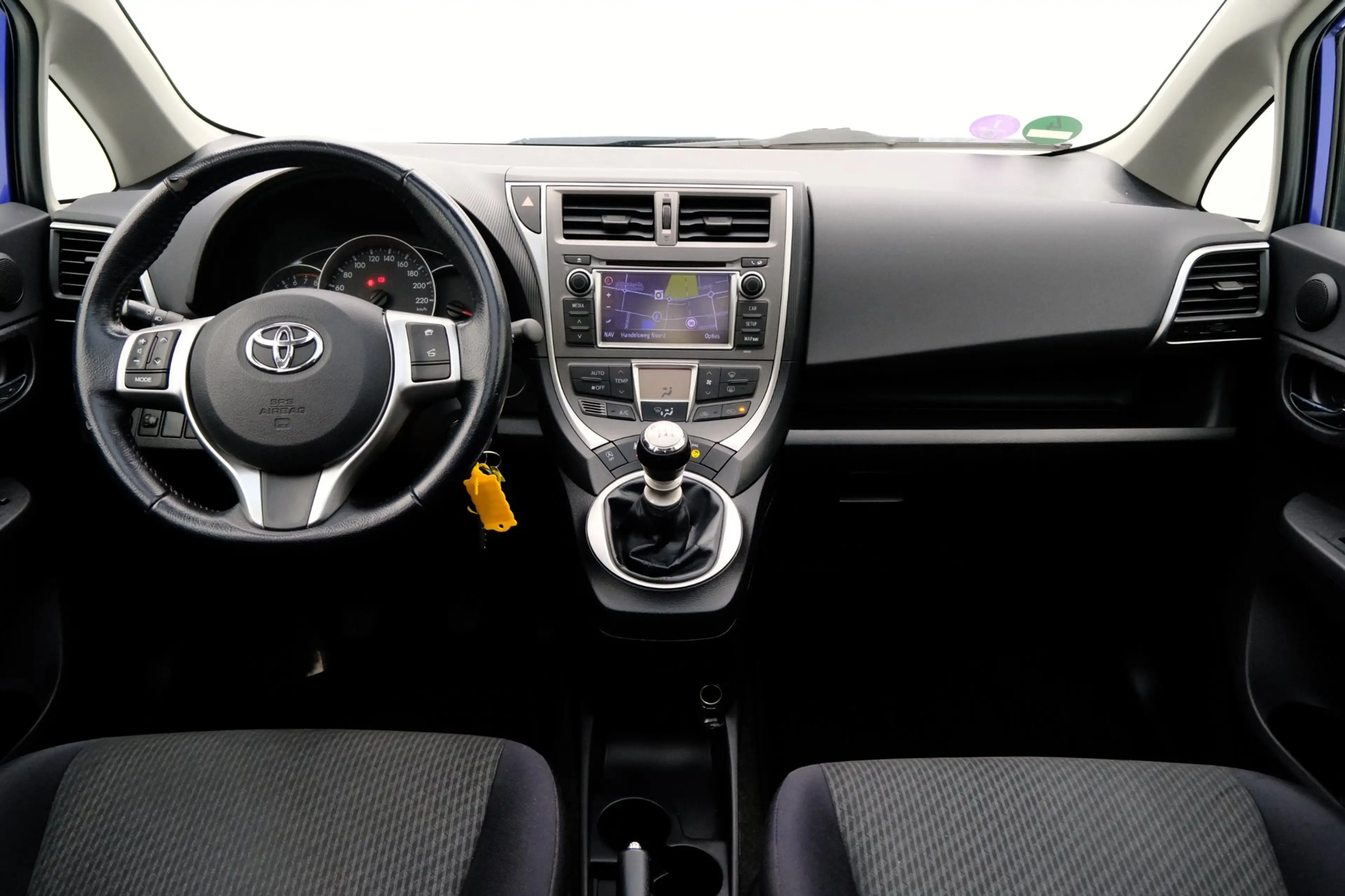 Toyota Verso-S 1.3 VVT-i Aspiration Pano|Navi|Clima|Cam|LMV — photo 5