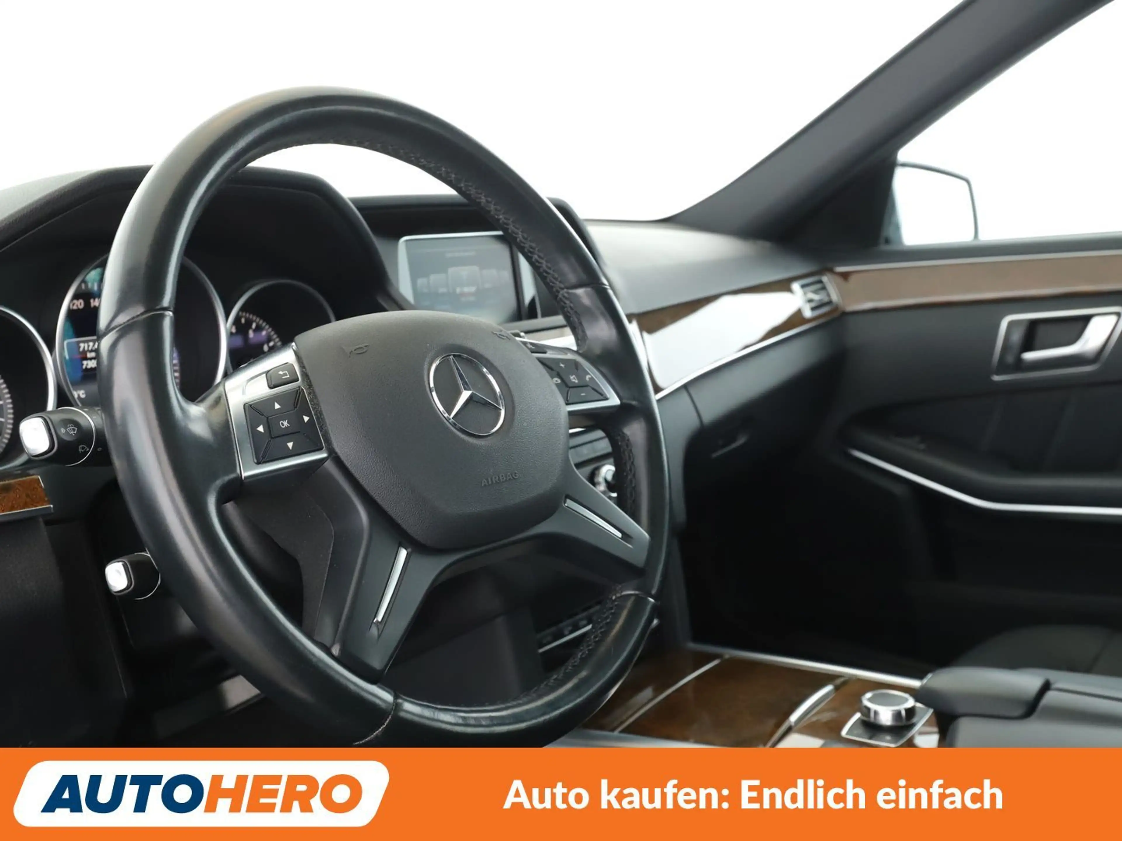 Mercedes-Benz E 250 T BlueEfficiency Elegance Aut.*LED*NAVI*TEMPO*CAM* — photo 11