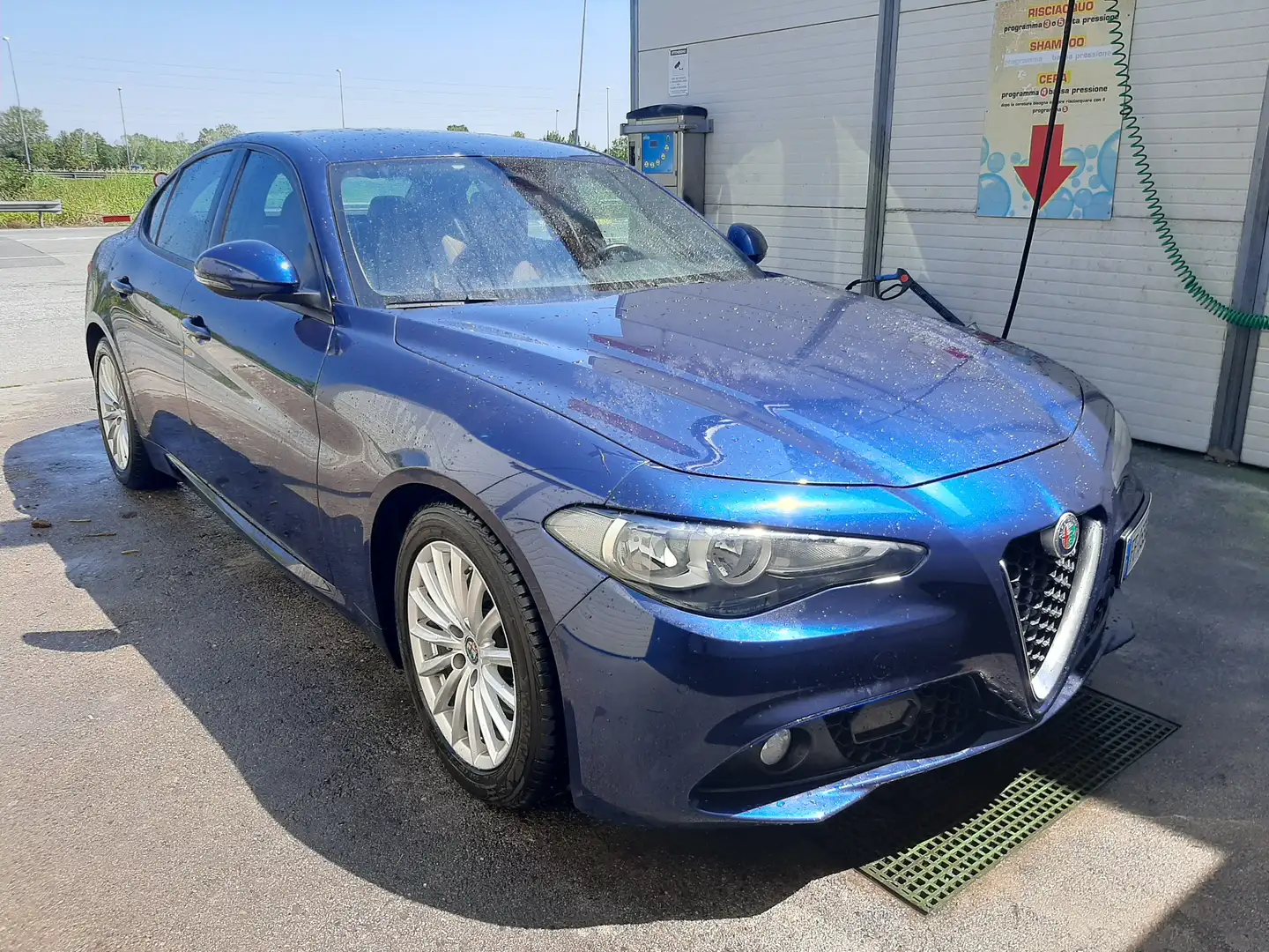 Alfa Romeo Giulia 2.2 t Business Launch Edition 150cv - 1
