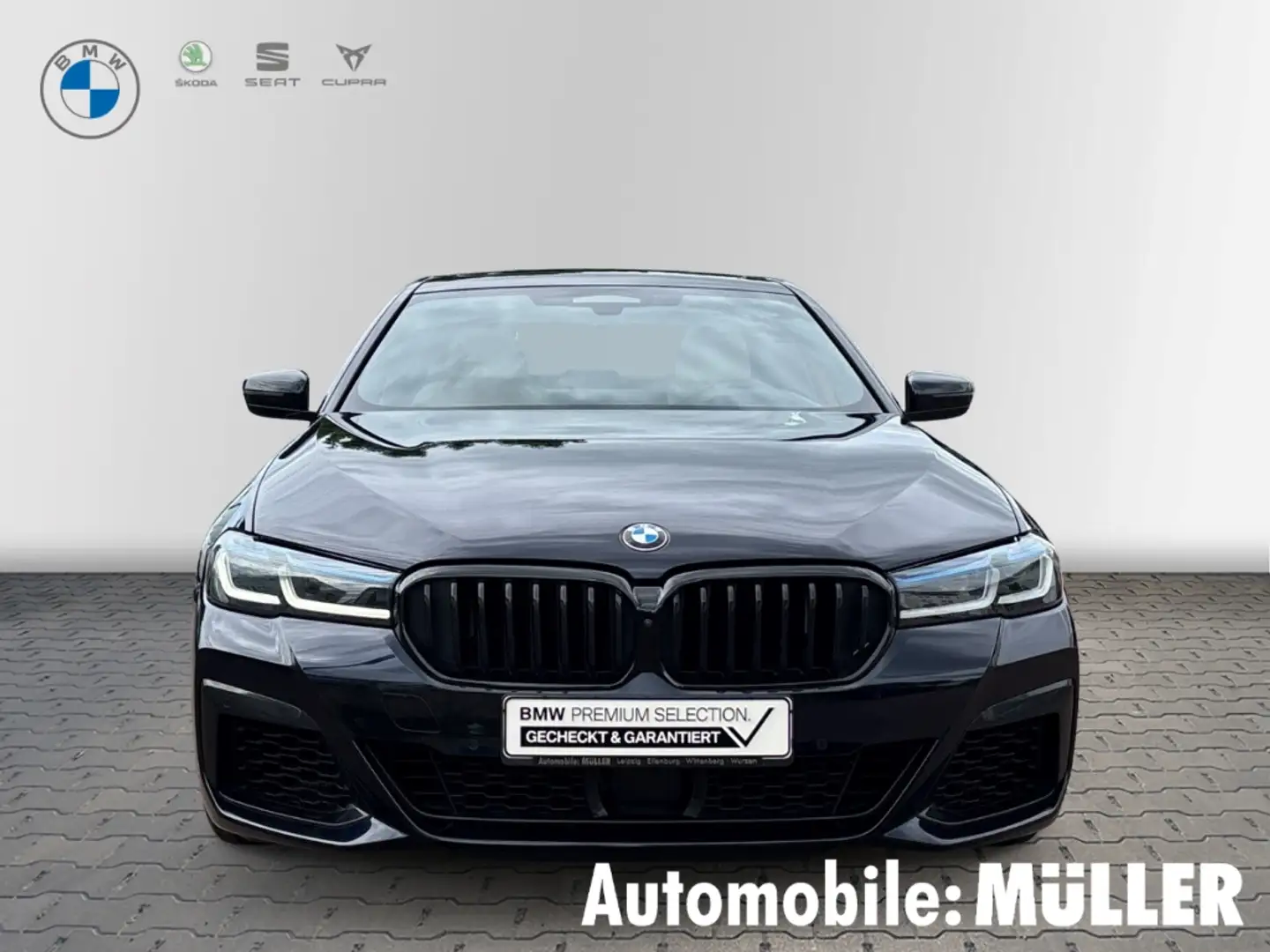 BMW 550 i xDrive Park-Assistent Sportpaket HUD AD Navi Led Schwarz - 2