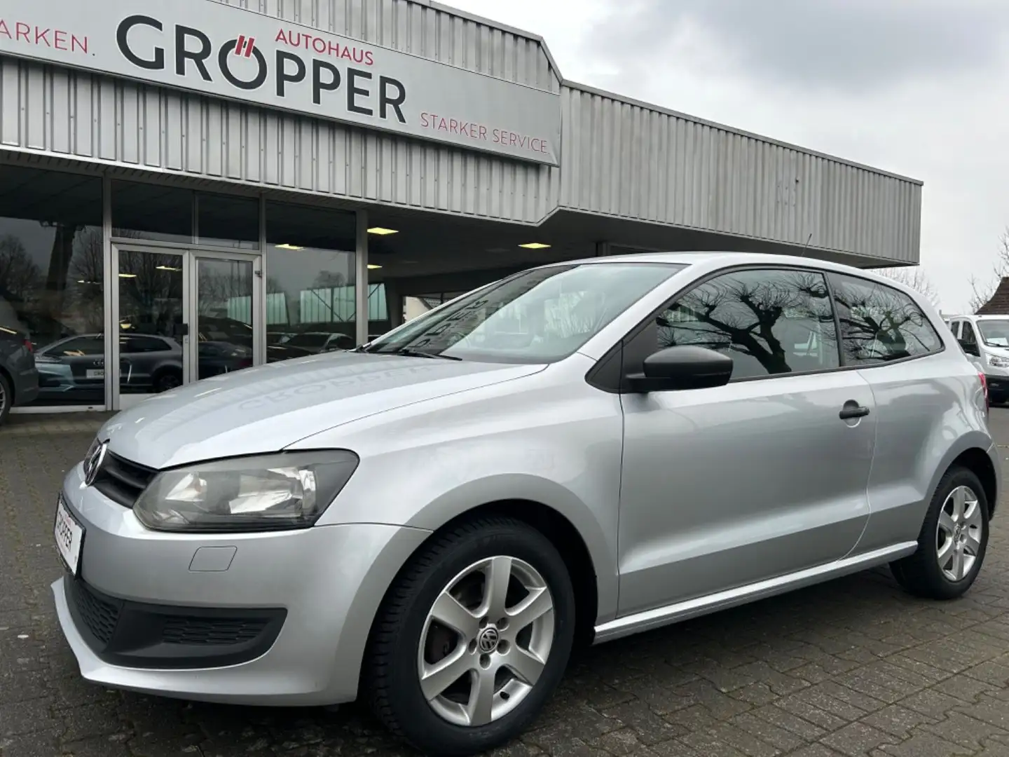 Volkswagen Polo V Navi/Klima/Tempomat/PDC/Sitzheizung Silber - 1