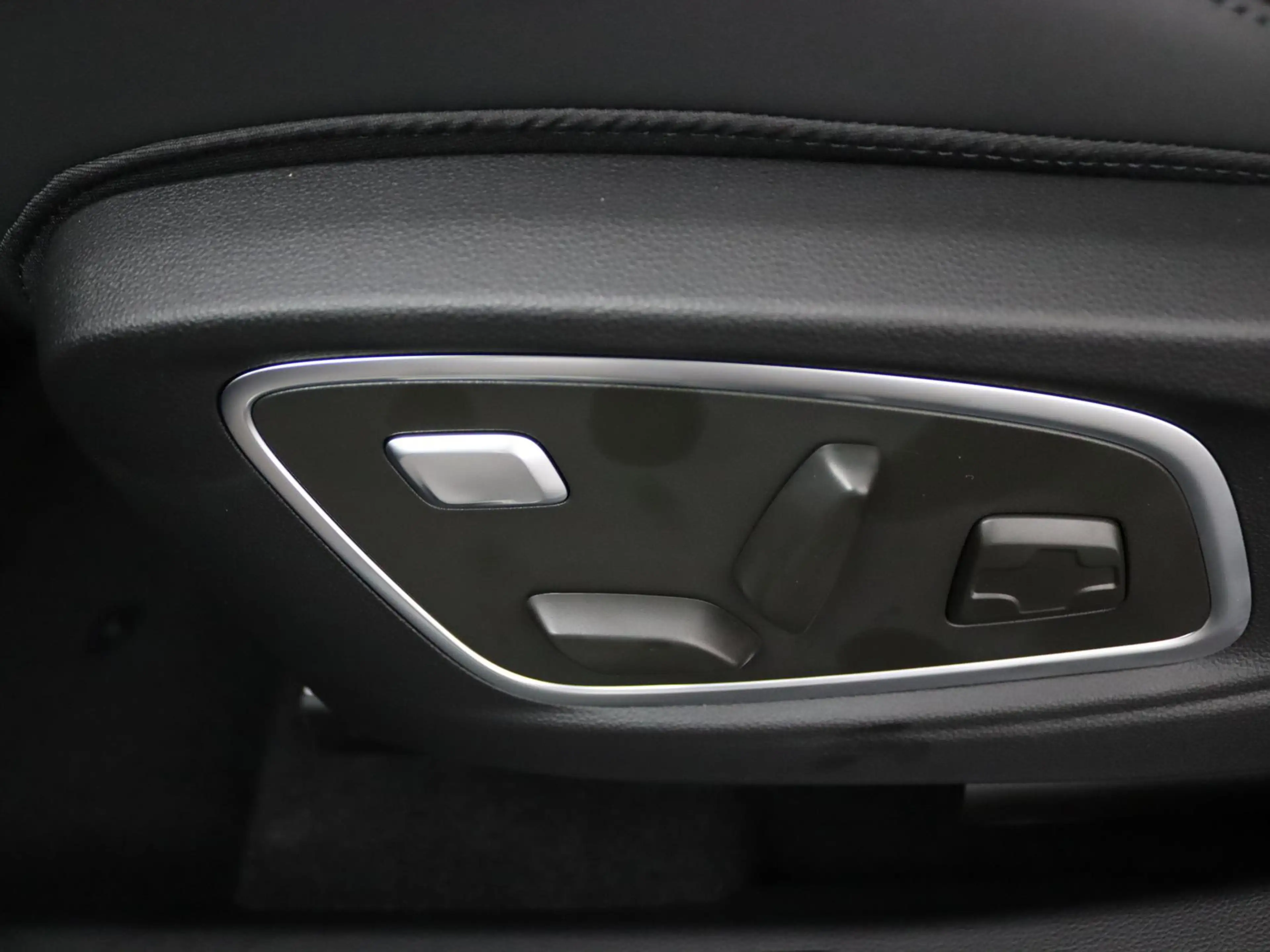 Renault Austral esprit Alpine full hybrid E-Tech 200 | pack light — photo 15