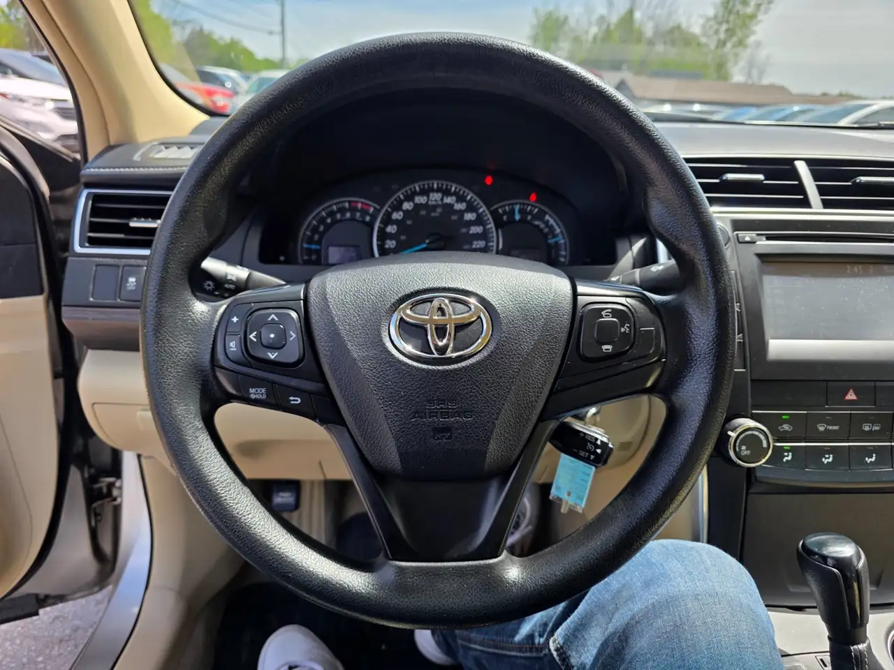 Toyota Camry снимка Toyota Camry